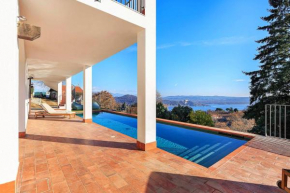 Welcoming villa with pool & views! - Villa Mirella Meina
